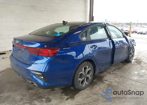 2021 Kia Forte Fe из США, поврежденный, VIN 3KPF24AD4ME385962
